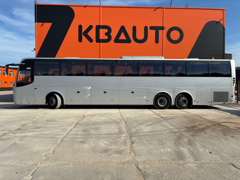 Volvo B8R 9700 H 6x2*4 61+1 SEATS / AC / AUXILIARY HEATER / WC - Távolsági busz: 4 kép. Volvo B8R 9700 H 6x2*4 61+1 SEATS / AC / AUXILIARY HEATER / WC - Távolsági busz: 4 kép.