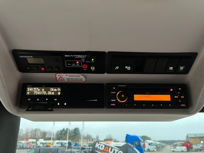 Városi busz Volvo B8RLE 8900 6x2 AC / AUXILIARY HEATER / WHEELCHAIR RAMP: 13 kép. Városi busz Volvo B8RLE 8900 6x2 AC / AUXILIARY HEATER / WHEELCHAIR RAMP: 13 kép.