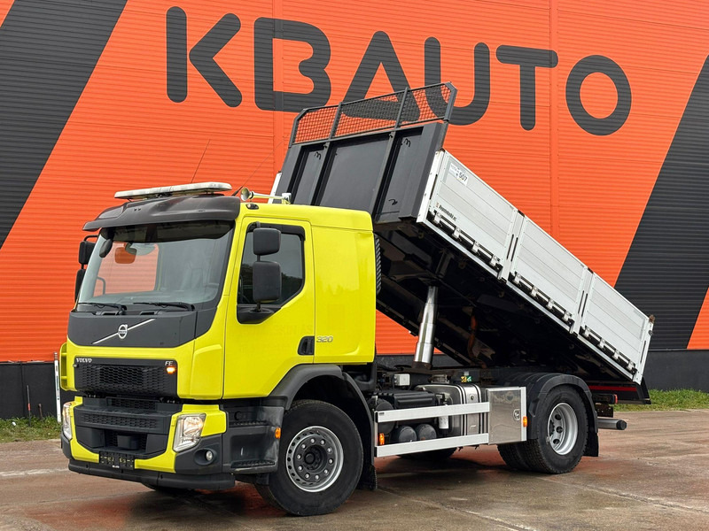 Volvo FE 320 4x2 BOX L=4512 mm - Billenőplatós teherautó: 2 kép. Volvo FE 320 4x2 BOX L=4512 mm - Billenőplatós teherautó: 2 kép.