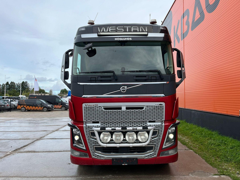Volvo FH 16 650 6x4 Jonsered J1088ST. 96 - Rönkszállító teherautó, Darus autó: 2 kép. Volvo FH 16 650 6x4 Jonsered J1088ST. 96 - Rönkszállító teherautó, Darus autó: 2 kép.