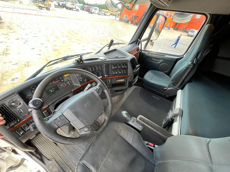 Dobozos felépítményű teherautó Volvo FH 400 6x2 BOX L=7400: 19 kép.