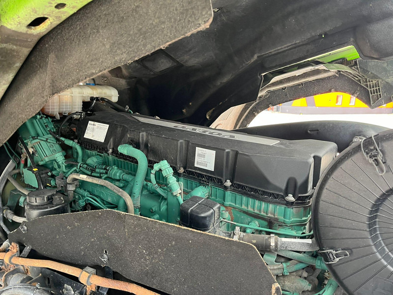 Dobozos felépítményű teherautó Volvo FH 400 6x2 BOX L=7400: 20 kép.