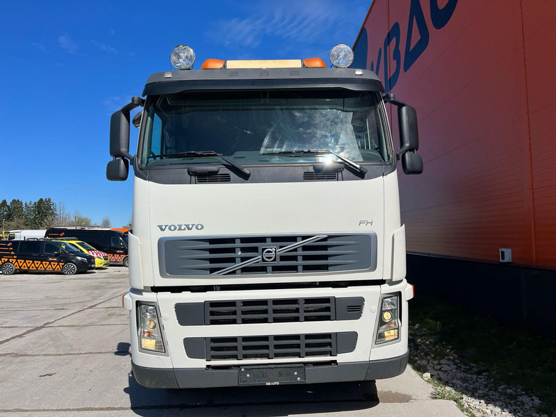 Volvo FH 440 6x2 HIAB 144E-3 / PLATFORM L=7061 mm - Platós teherautó, Darus autó: 3 kép. Volvo FH 440 6x2 HIAB 144E-3 / PLATFORM L=7061 mm - Platós teherautó, Darus autó: 3 kép.