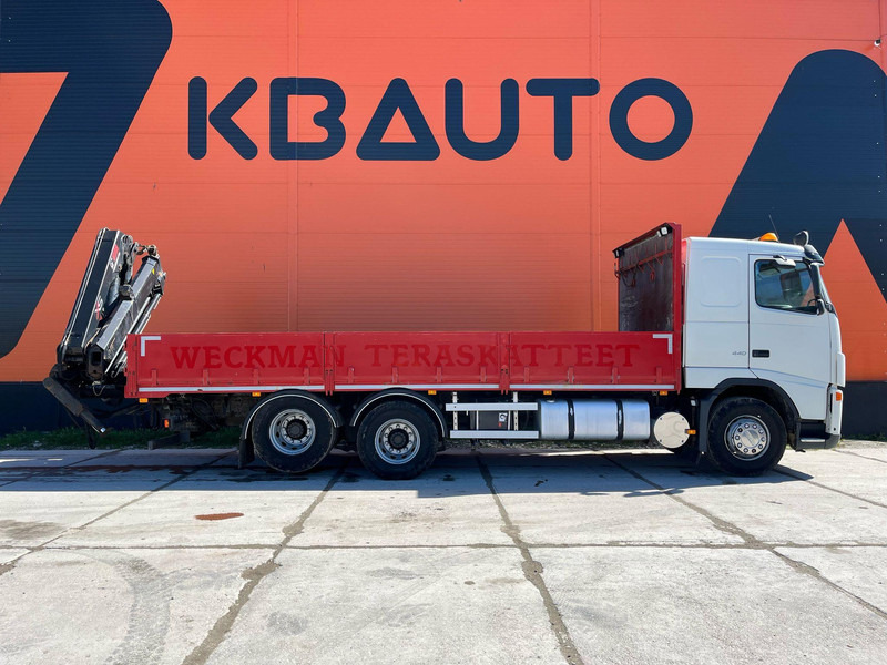 Volvo FH 440 6x2 HIAB 144E-3 / PLATFORM L=7061 mm - Platós teherautó, Darus autó: 5 kép. Volvo FH 440 6x2 HIAB 144E-3 / PLATFORM L=7061 mm - Platós teherautó, Darus autó: 5 kép.