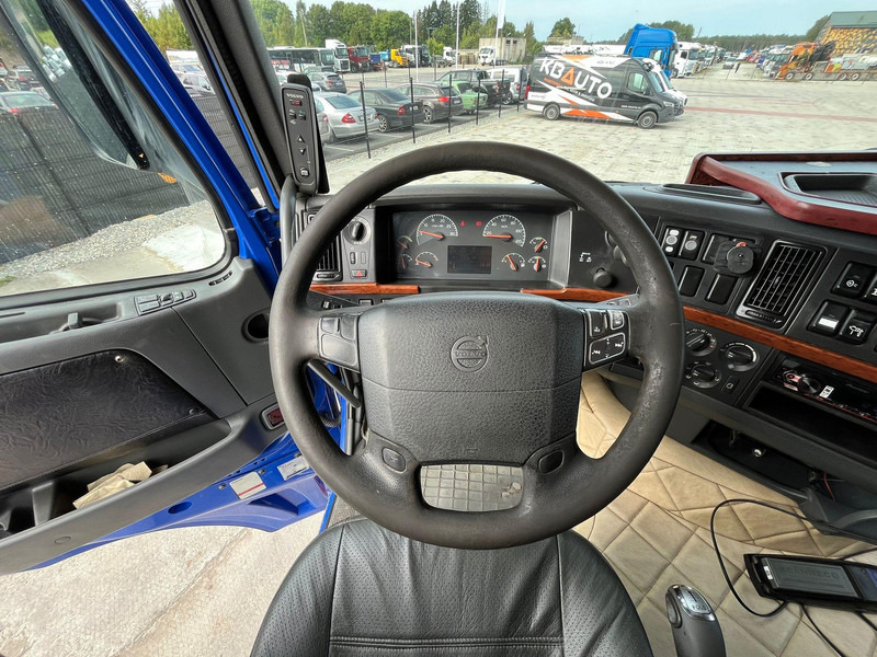 Platós teherautó, Darus autó Volvo FH 480 6x4 HMF 2420-K5 YEAR 2011 / PLATFORM L=6403 mm: 16 kép. Platós teherautó, Darus autó Volvo FH 480 6x4 HMF 2420-K5 YEAR 2011 / PLATFORM L=6403 mm: 16 kép.