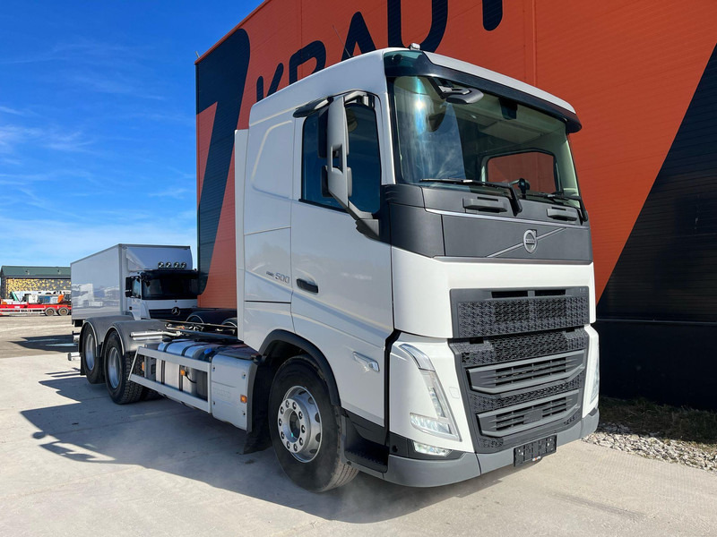 Volvo FH 500 6x2 9 TON FRONT AXLE / PTO / CHASSIS L=7338 mm - Alvaz teherautó: 3 kép. Volvo FH 500 6x2 9 TON FRONT AXLE / PTO / CHASSIS L=7338 mm - Alvaz teherautó: 3 kép.