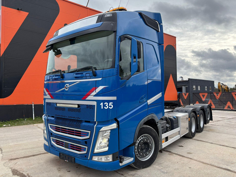 Volvo FH 500 8x4*4 FOR SALE AS CHASSIS / GCW 70 ton / PTO / CHASSIS L=6420 mm - Alvaz teherautó: 2 kép. Volvo FH 500 8x4*4 FOR SALE AS CHASSIS / GCW 70 ton / PTO / CHASSIS L=6420 mm - Alvaz teherautó: 2 kép.