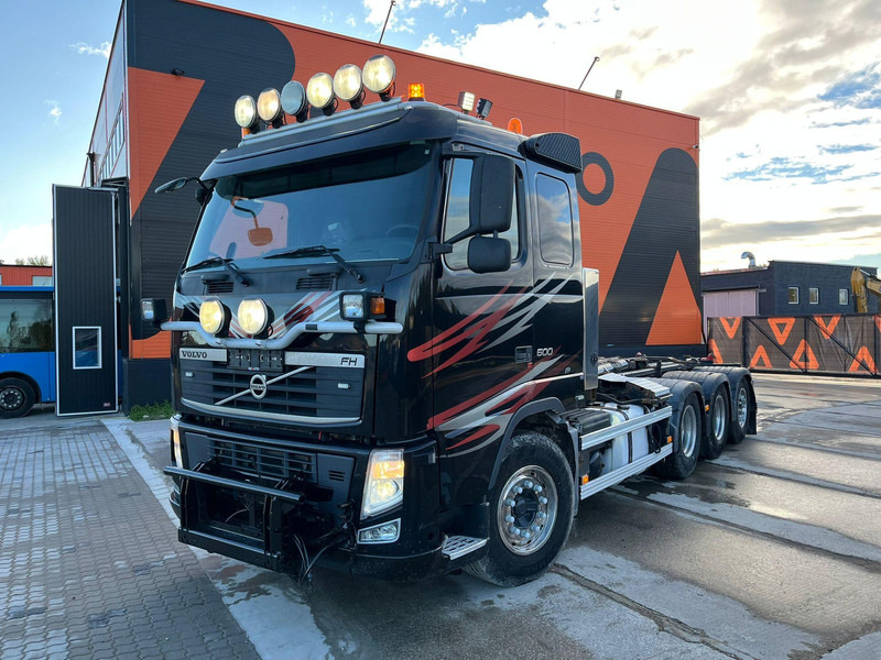 Volvo FH 500 8x4*4 PALFINGER / L=6640 mm / SNOWPLOW EQUIPMENT - Horgos rakodó teherautó: 2 kép. Volvo FH 500 8x4*4 PALFINGER / L=6640 mm / SNOWPLOW EQUIPMENT - Horgos rakodó teherautó: 2 kép.