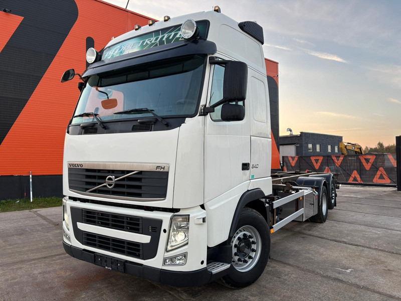 Volvo FH 540 6x2 LOW CHECKED MILEAGE ! / RETARDER / CHASSIS L=6975 mm - Alvaz teherautó: 2 kép. Volvo FH 540 6x2 LOW CHECKED MILEAGE ! / RETARDER / CHASSIS L=6975 mm - Alvaz teherautó: 2 kép.