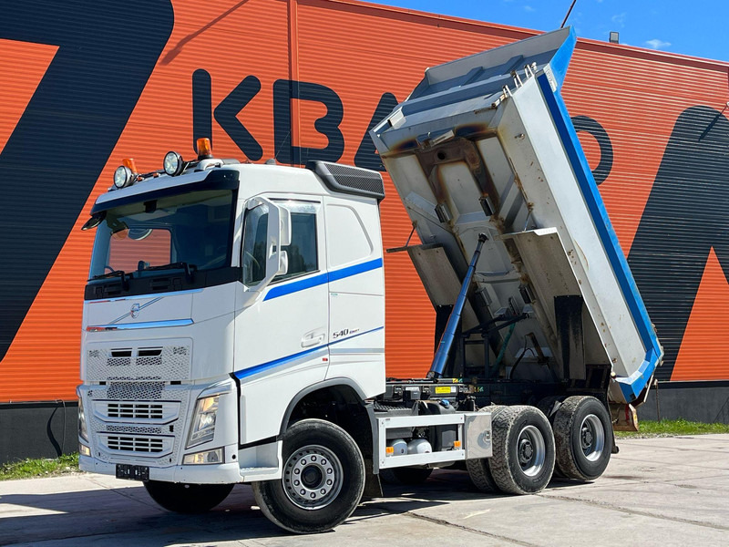 Volvo FH 540 6x4 RETARDER / TANDEM AXLE LIFT / BIG AXLES / BOX L=4488 mm - Billenőplatós teherautó: 2 kép. Volvo FH 540 6x4 RETARDER / TANDEM AXLE LIFT / BIG AXLES / BOX L=4488 mm - Billenőplatós teherautó: 2 kép.