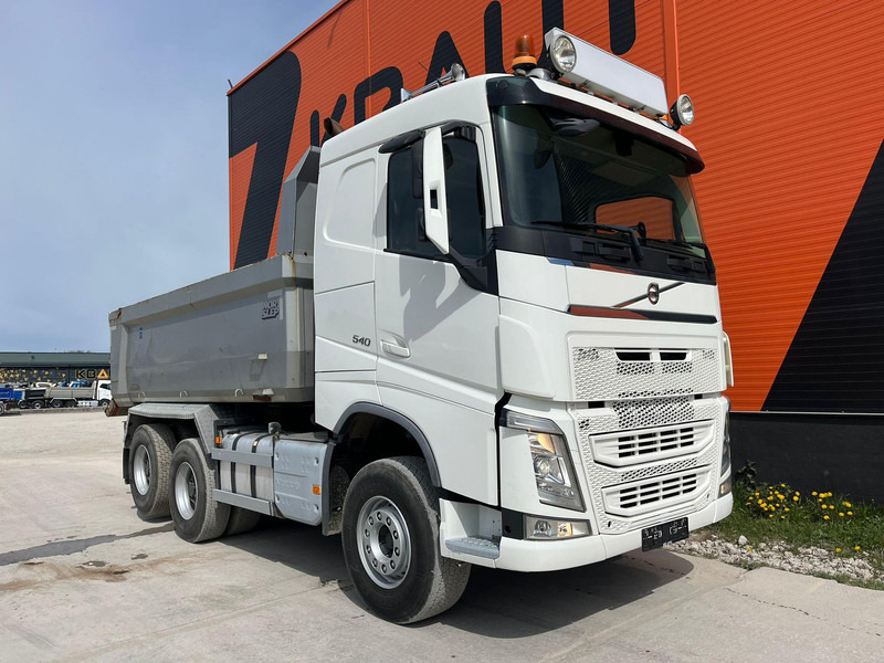 Volvo FH 540 6x4 RETARDER / TANDEM AXLE LIFT / BIG AXLES / BOX L=4745 mm - Billenőplatós teherautó: 4 kép. Volvo FH 540 6x4 RETARDER / TANDEM AXLE LIFT / BIG AXLES / BOX L=4745 mm - Billenőplatós teherautó: 4 kép.
