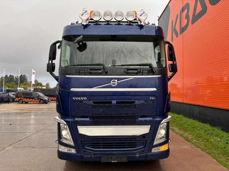 Volvo FH 540 8x4*4 BOX L=5522 mm - Billenőplatós teherautó: 3 kép. Volvo FH 540 8x4*4 BOX L=5522 mm - Billenőplatós teherautó: 3 kép.