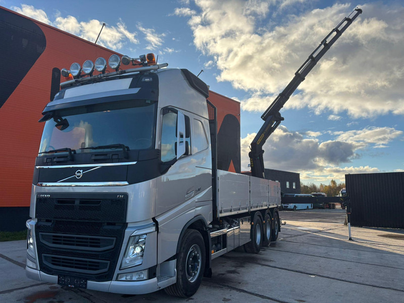Volvo FH 540 8x4*4 PALFINGER PK 33002 EH / PLATFORM L=7049 mm - Platós teherautó, Darus autó: 1 kép. Volvo FH 540 8x4*4 PALFINGER PK 33002 EH / PLATFORM L=7049 mm - Platós teherautó, Darus autó: 1 kép.