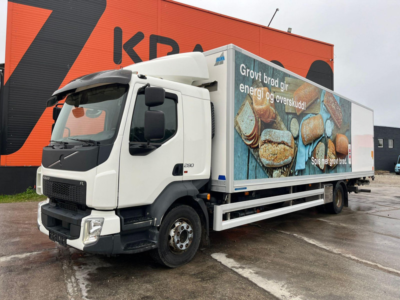 Volvo FL 280 4x2 BOX L=8688 mm - Dobozos felépítményű teherautó: 2 kép. Volvo FL 280 4x2 BOX L=8688 mm - Dobozos felépítményű teherautó: 2 kép.