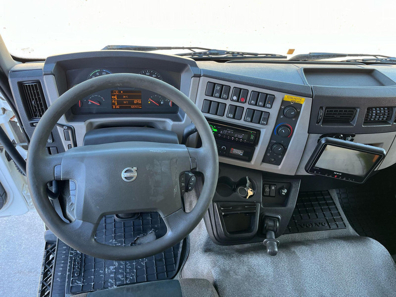 Dobozos felépítményű teherautó Volvo FL 280 4x2 BOX L=9484 mm: 17 kép.