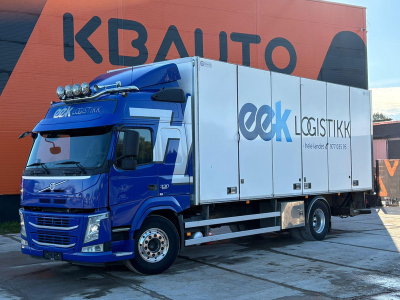 Volvo FM 330 4x2 BOX L=7608 mm - Dobozos felépítményű teherautó: 1 kép. Volvo FM 330 4x2 BOX L=7608 mm - Dobozos felépítményű teherautó: 1 kép.