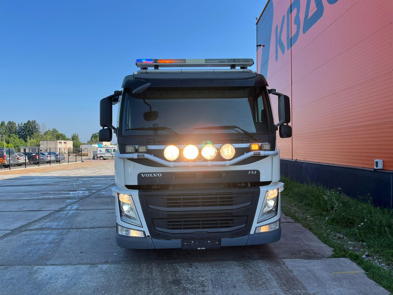 Volvo FM 370 6x2*4 JERR-DAN SRS / WINCH / PLATFORM L=7260 mm - Autószállító teherautó: 3 kép. Volvo FM 370 6x2*4 JERR-DAN SRS / WINCH / PLATFORM L=7260 mm - Autószállító teherautó: 3 kép.