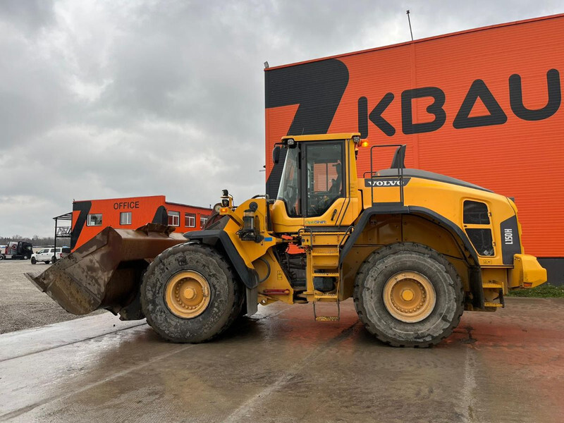 Volvo L 150 H 4x4 AdBlue and DPF programmed off - Gumikerekes homlokrakodó: 3 kép. Volvo L 150 H 4x4 AdBlue and DPF programmed off - Gumikerekes homlokrakodó: 3 kép.