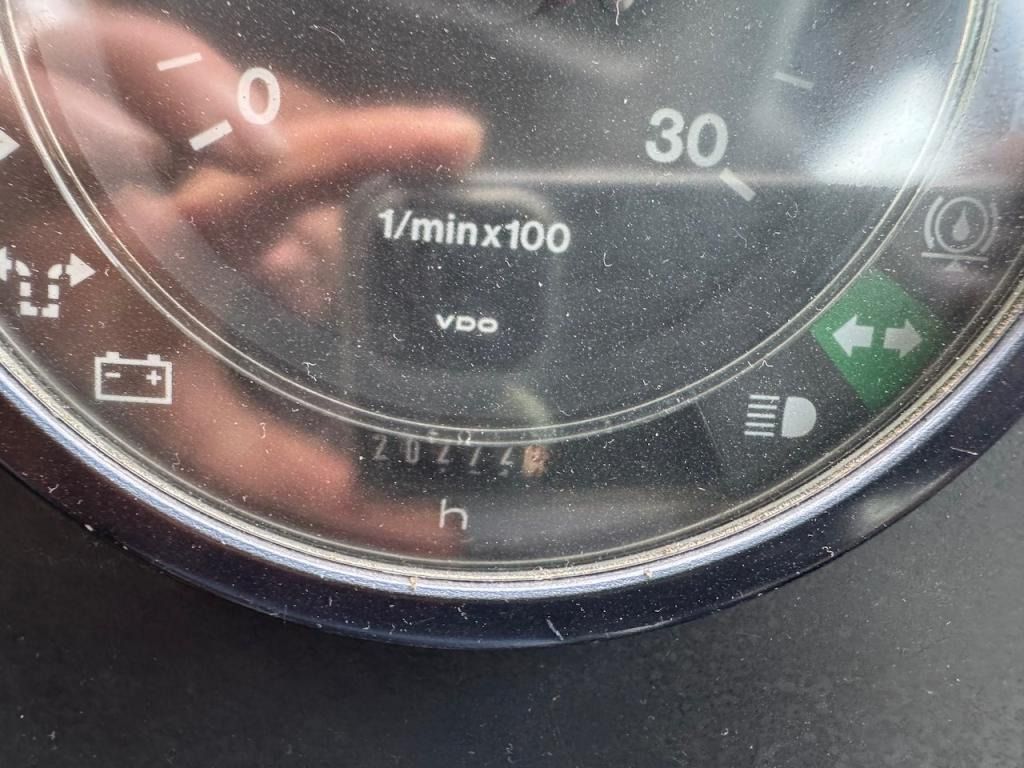 BM Volvo A35 lízing BM Volvo A35: 13 kép.