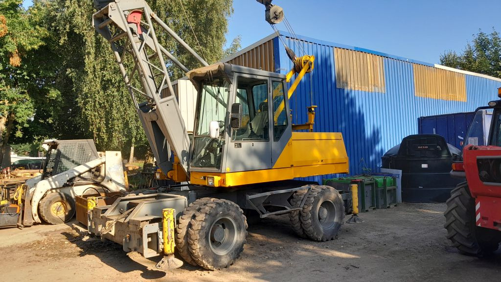SENNEBOGEN S612M - Autódaru: 1 kép. SENNEBOGEN S612M - Autódaru: 1 kép.