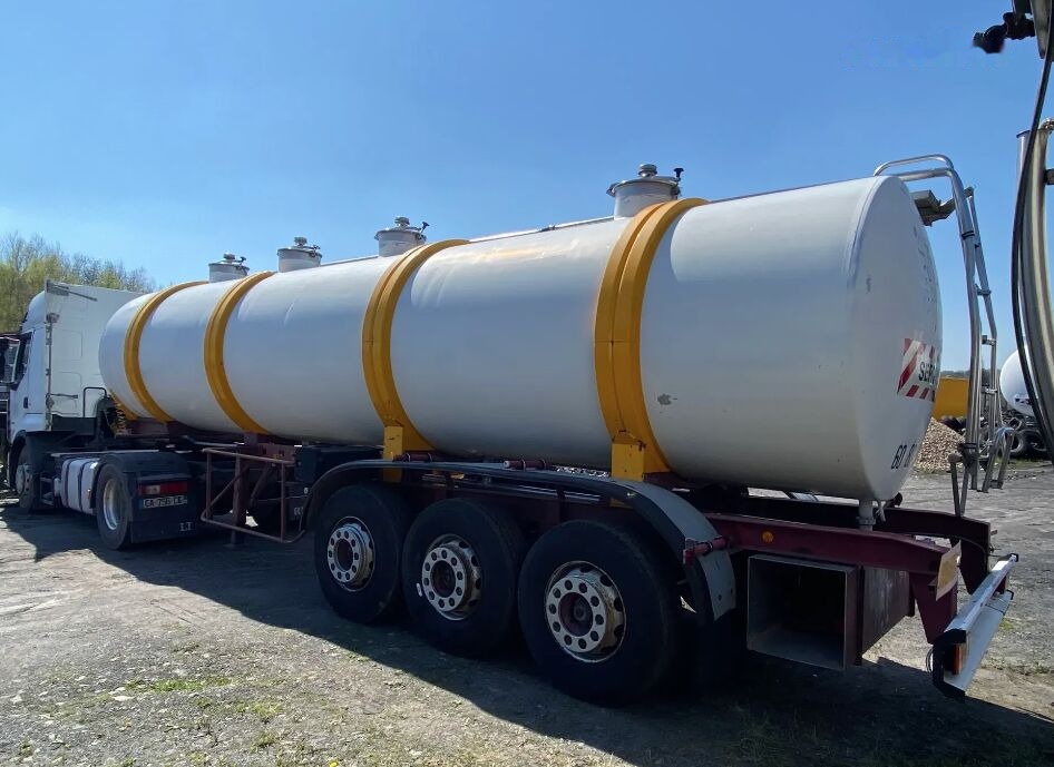 Magyar SRM - Tartályos félpótkocsi: 5 kép. Magyar SRM - Tartályos félpótkocsi: 5 kép.