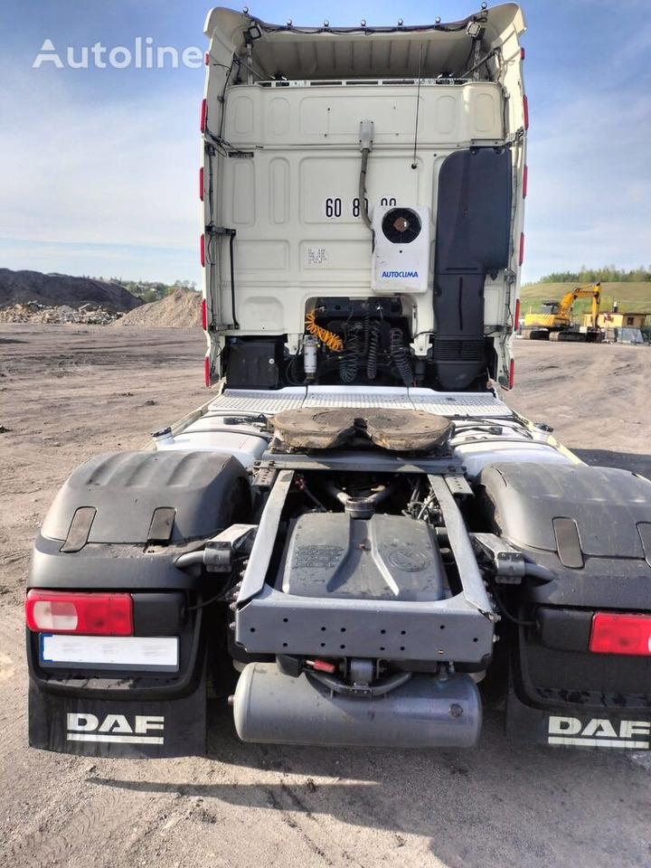 DAF XF 460 - Nyergesvontató: 4 kép. DAF XF 460 - Nyergesvontató: 4 kép.