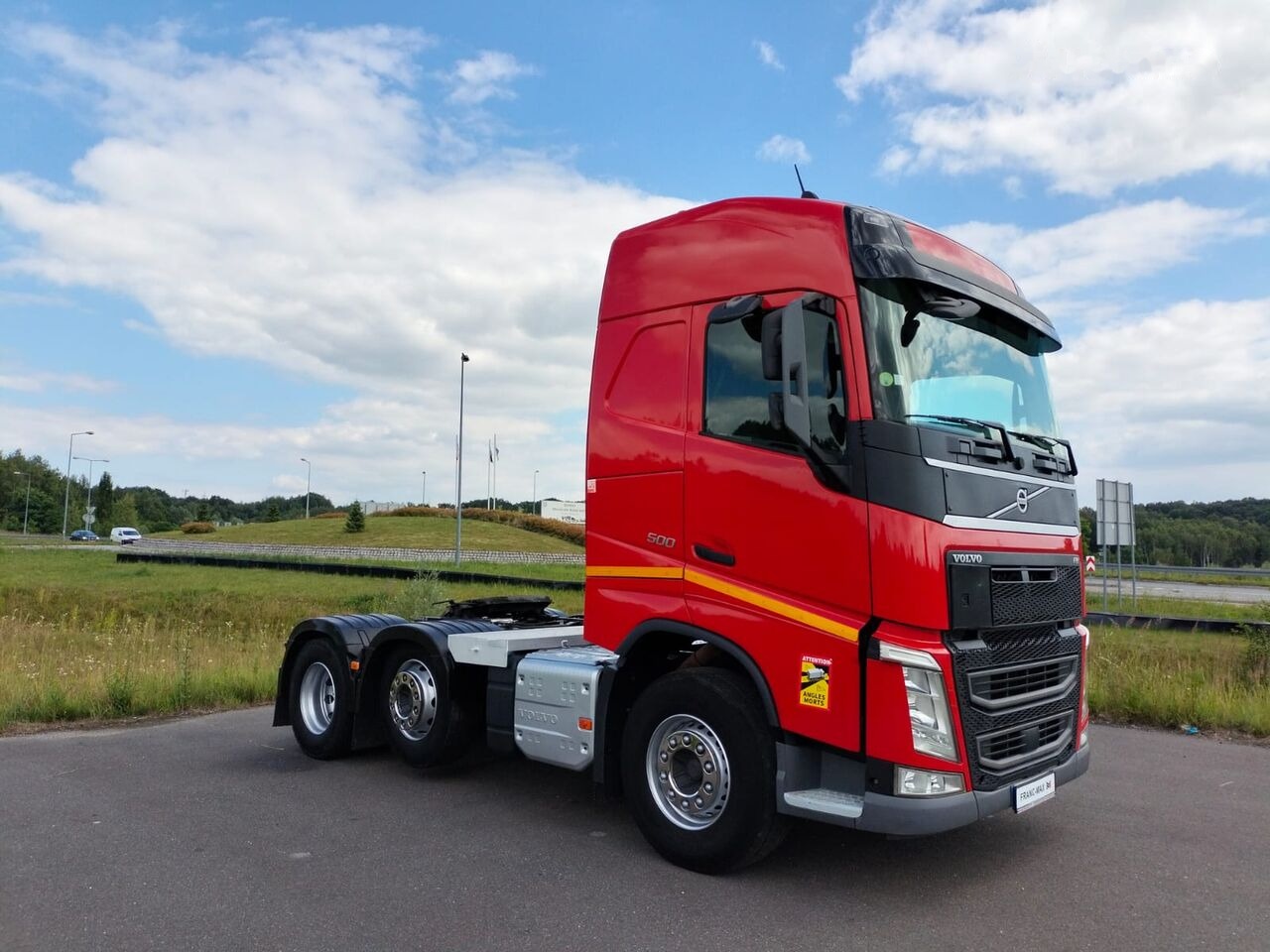 Volvo FH 500 - Nyergesvontató: 1 kép. Volvo FH 500 - Nyergesvontató: 1 kép.