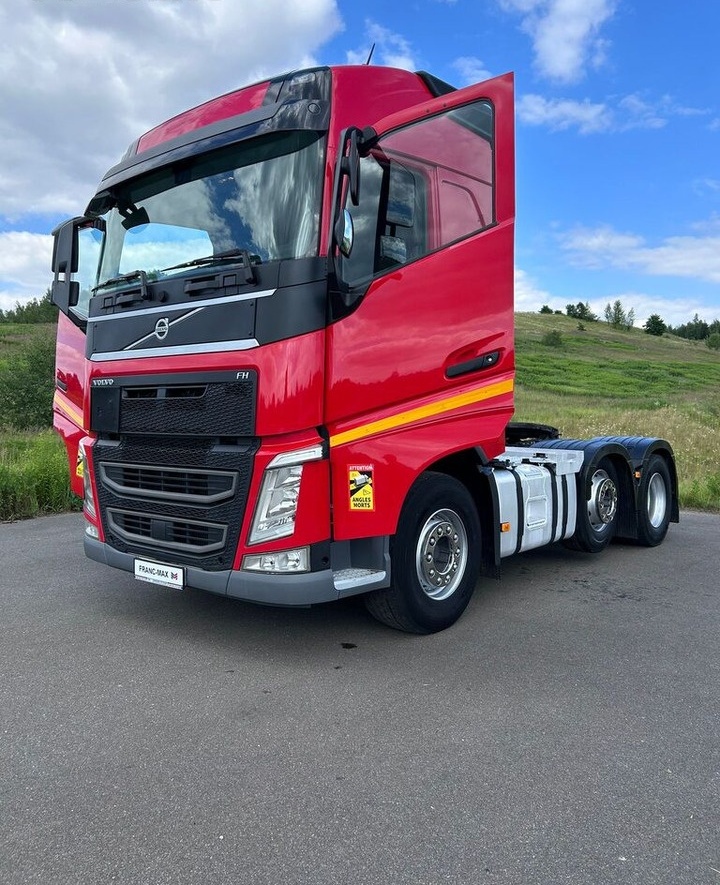 Volvo FH 500 - Nyergesvontató: 3 kép. Volvo FH 500 - Nyergesvontató: 3 kép.