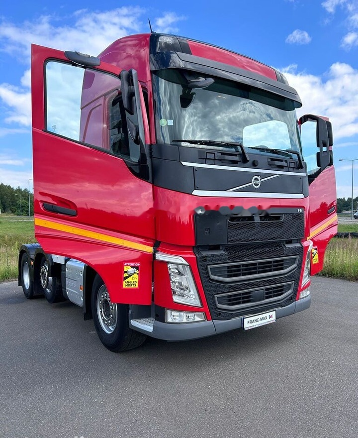 Volvo FH 500 - Nyergesvontató: 4 kép. Volvo FH 500 - Nyergesvontató: 4 kép.