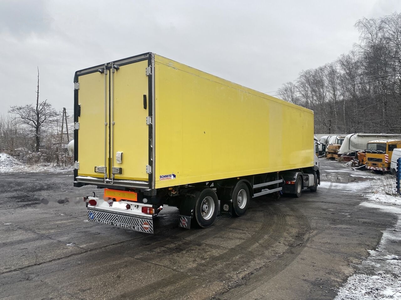 Schmitz Cargobull - Félpótkocsi hűtős: 3 kép. Schmitz Cargobull - Félpótkocsi hűtős: 3 kép.