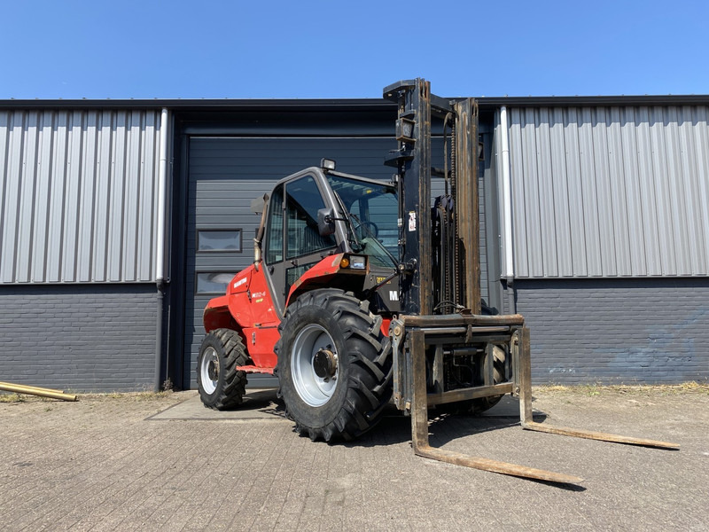 Manitou M 30-4 ST3B ST3B - Terepjáró képességű targoncá: 1 kép. Manitou M 30-4 ST3B ST3B - Terepjáró képességű targoncá: 1 kép.