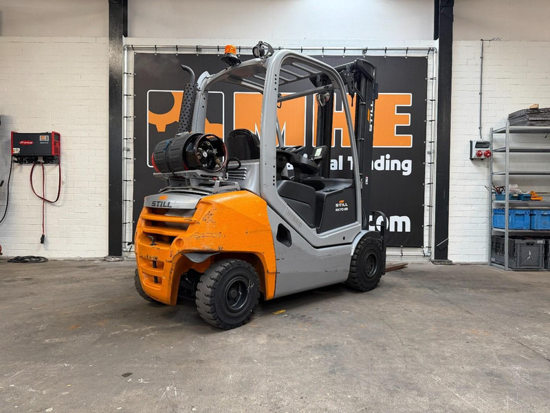 Still RX70-25T - Gázüzemű targonca: 5 kép. Still RX70-25T - Gázüzemű targonca: 5 kép.