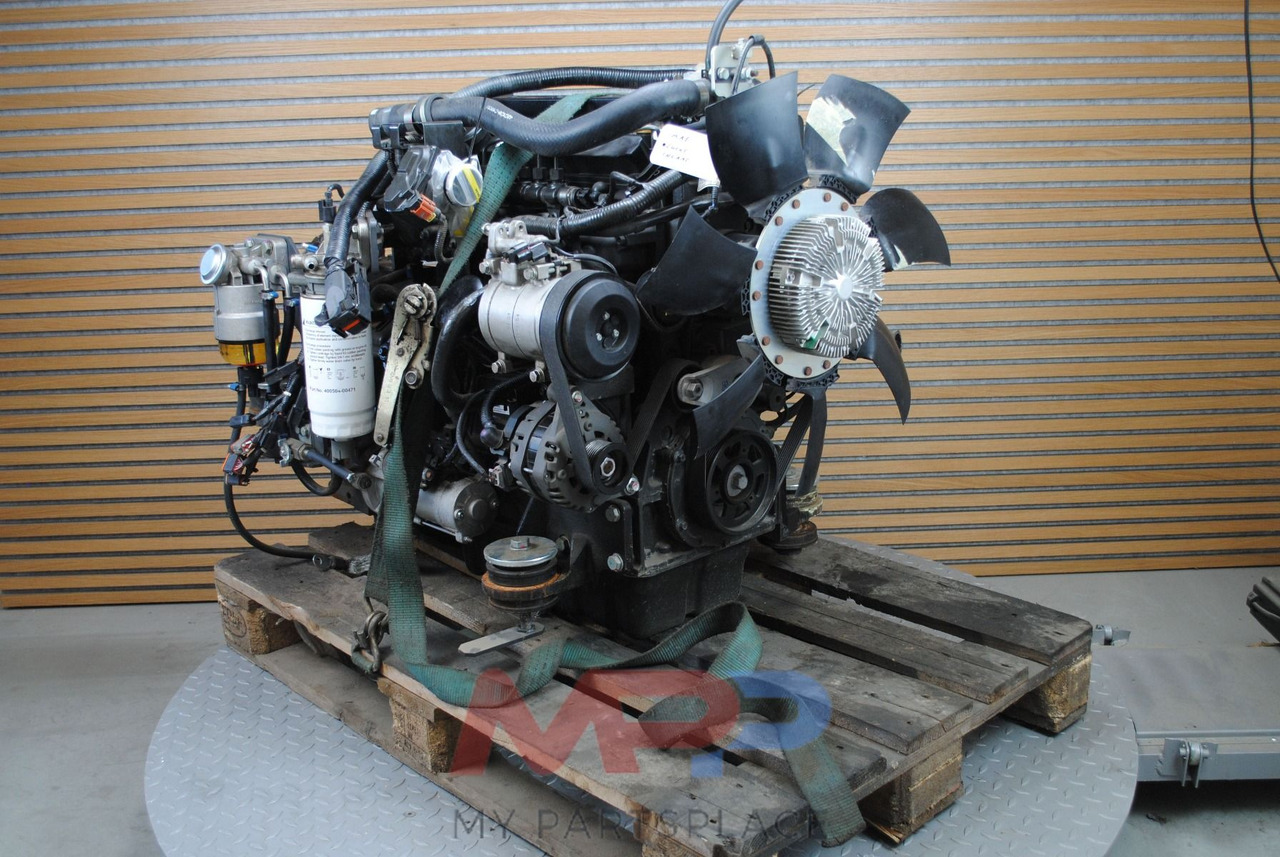 Bobcat D34 (Doosan) - Motor: 4 kép. Bobcat D34 (Doosan) - Motor: 4 kép.