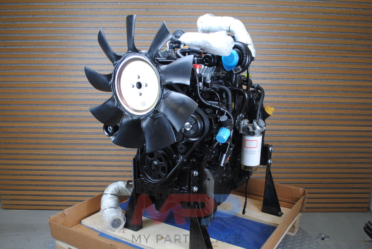 Doosan D34 (Bobcat) - Motor: 1 kép. Doosan D34 (Bobcat) - Motor: 1 kép.
