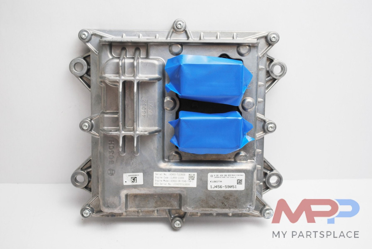 ECU Kubota V2403 - 1J456-59051. - Motor: 1 kép. ECU Kubota V2403 - 1J456-59051. - Motor: 1 kép.