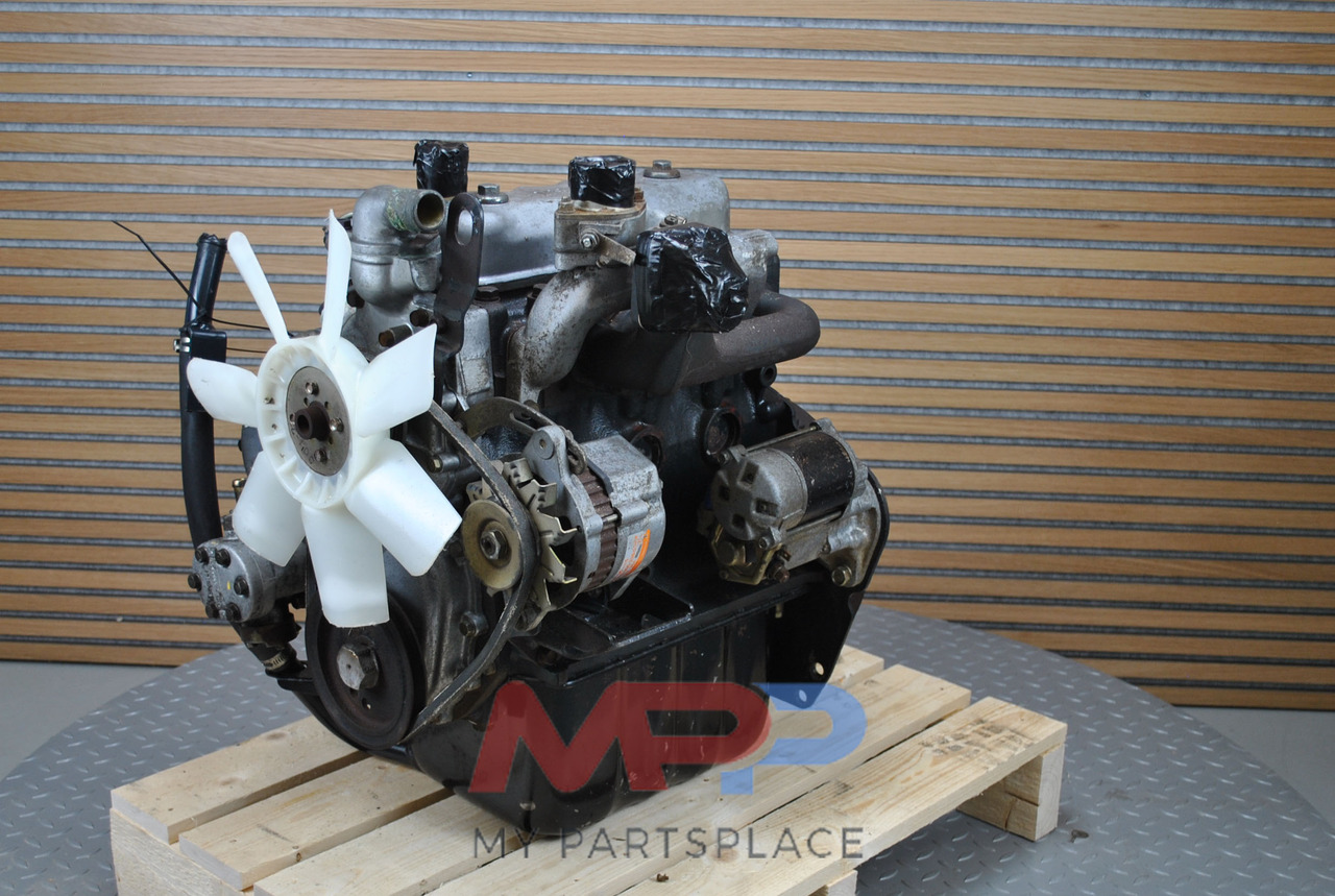 Iseki E3AE1 - Motor - Kistraktor: 2 kép. Iseki E3AE1 - Motor - Kistraktor: 2 kép.