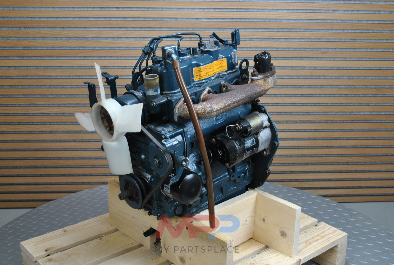 KUBOTA D850 - Motor - Kistraktor: 1 kép. KUBOTA D850 - Motor - Kistraktor: 1 kép.