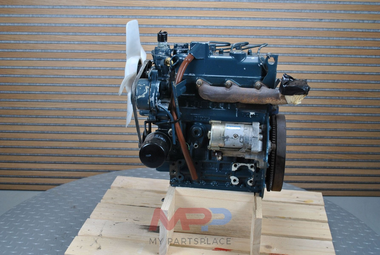 Kubota Kubota D1005 - Motor: 2 kép. Kubota Kubota D1005 - Motor: 2 kép.