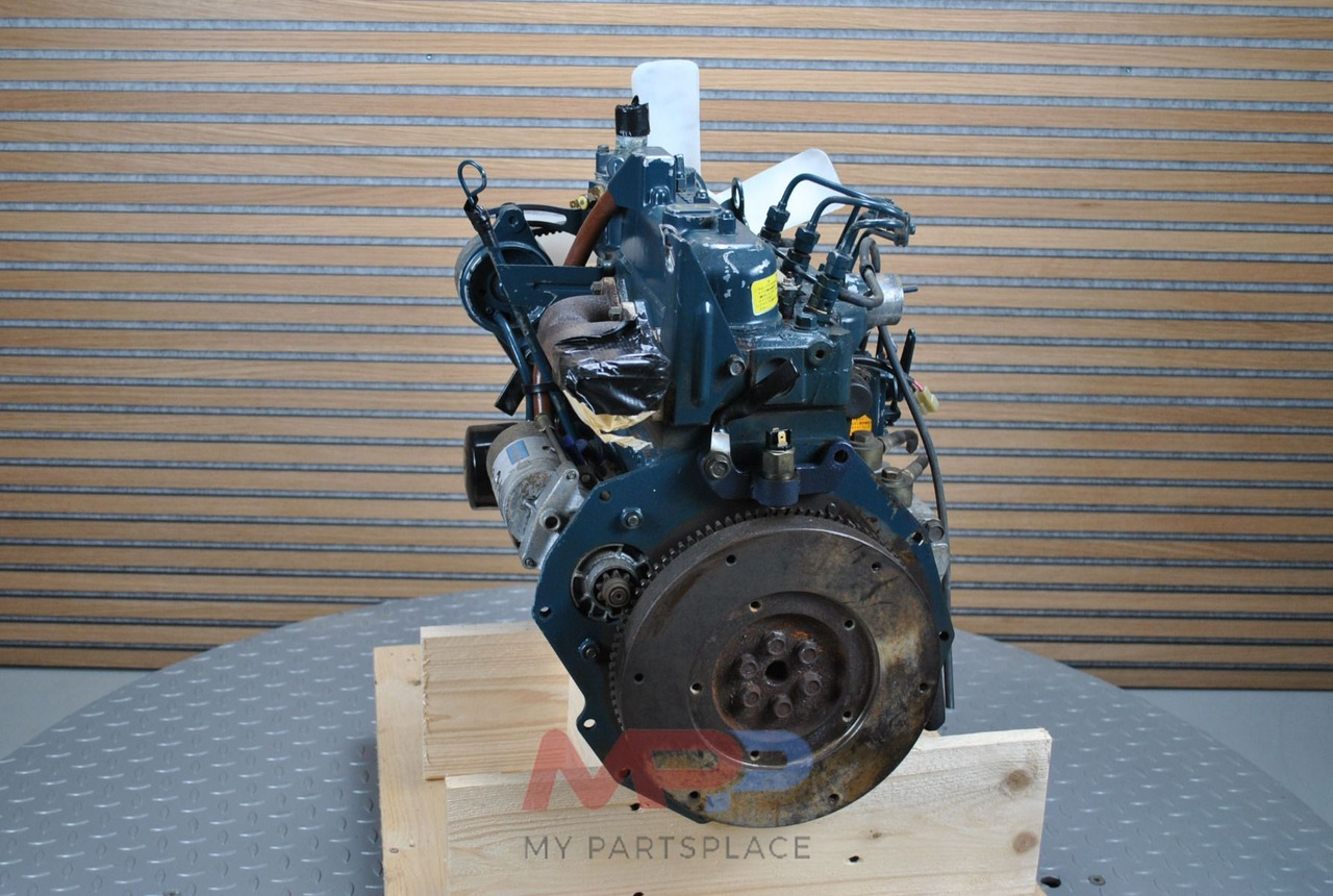 Kubota Kubota D1005 - Motor: 3 kép. Kubota Kubota D1005 - Motor: 3 kép.