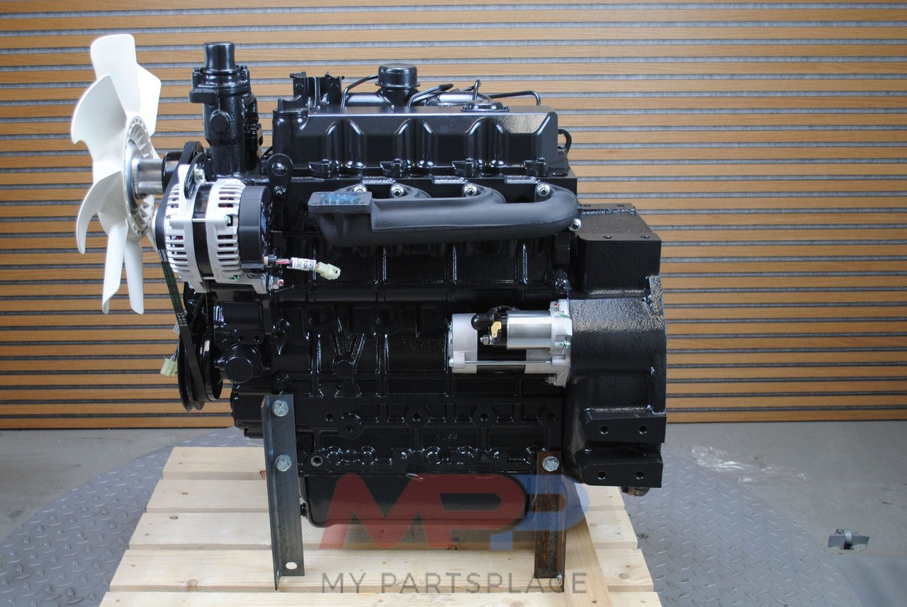 Kubota Kubota V2403 (KIOTI) *NIEUW* - Motor: 3 kép. Kubota Kubota V2403 (KIOTI) *NIEUW* - Motor: 3 kép.