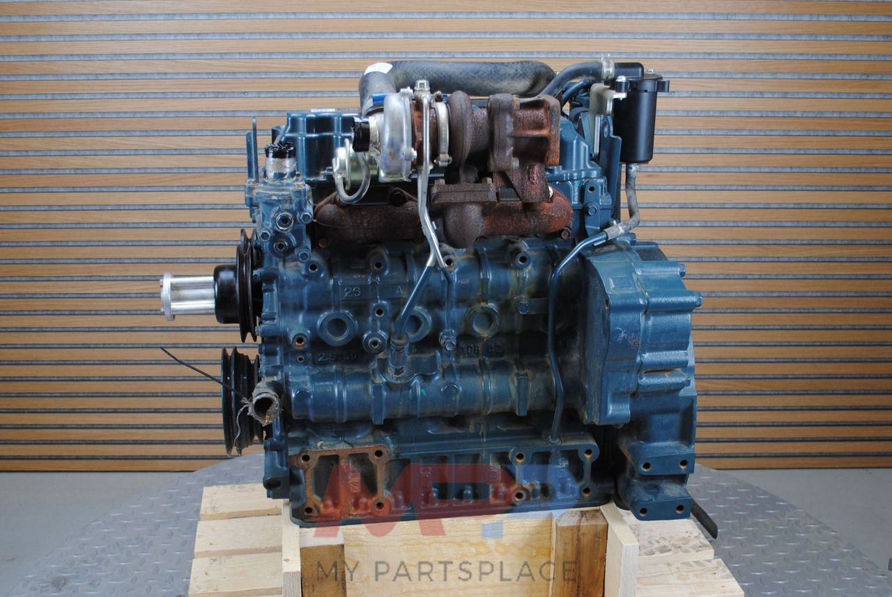 Kubota Kubota V2607-T - Motor - Építőipari gépek: 4 kép. Kubota Kubota V2607-T - Motor - Építőipari gépek: 4 kép.