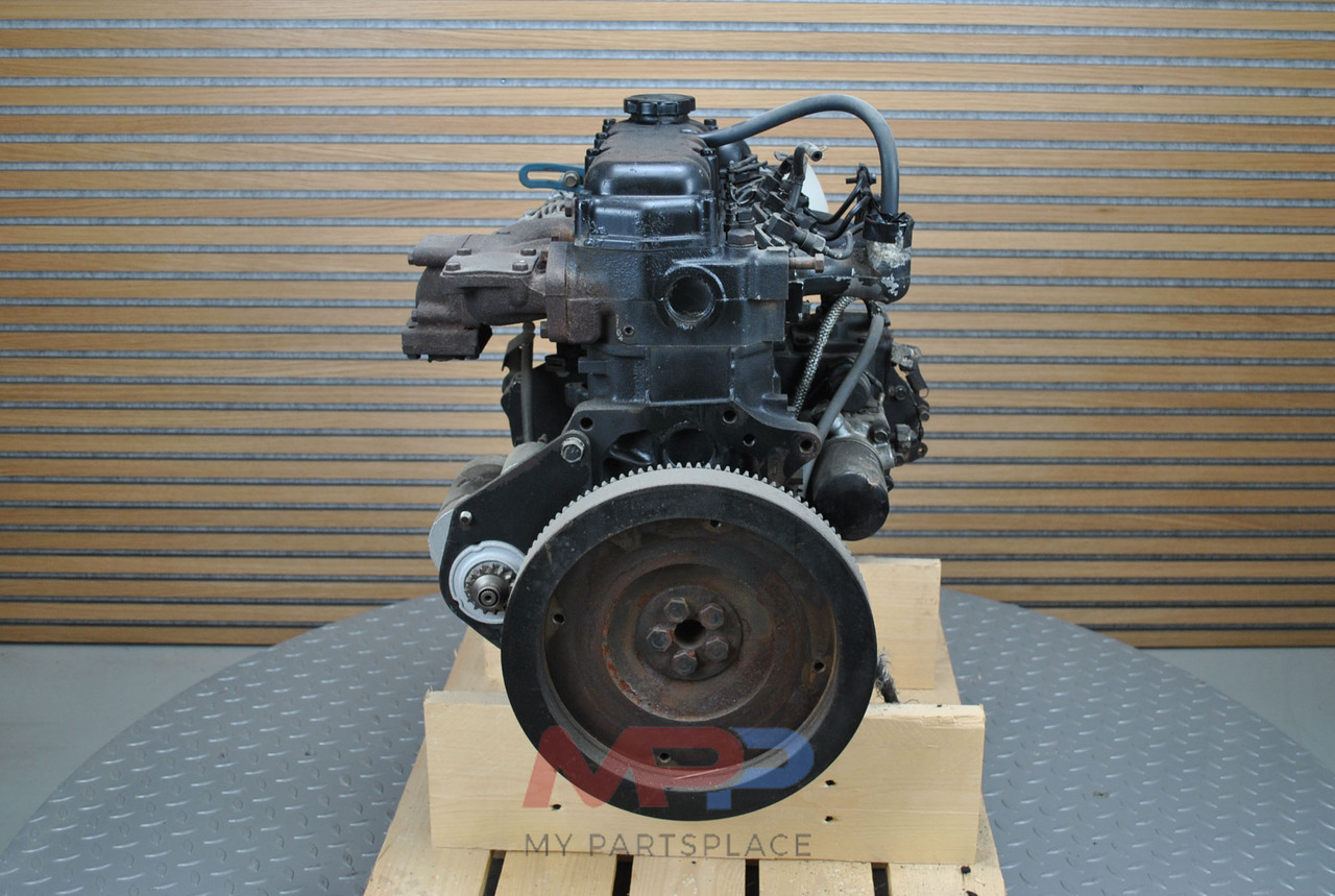 Motor - Minikotró MITSUBISHI K3M: 8 kép. Motor - Minikotró MITSUBISHI K3M: 8 kép.