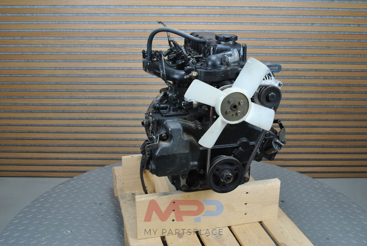 Motor - Minikotró MITSUBISHI K3M: 17 kép. Motor - Minikotró MITSUBISHI K3M: 17 kép.