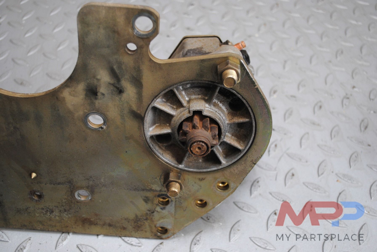 Startmotor Denso Iseki E3-serie - Indítómotor: 1 kép. Startmotor Denso Iseki E3-serie - Indítómotor: 1 kép.