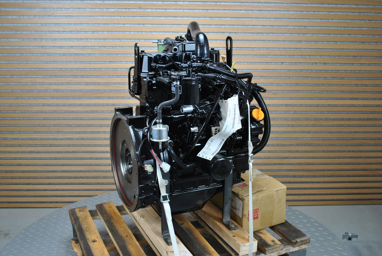 Yanmar Isuzu 3CD1-T - Motor: 4 kép. Yanmar Isuzu 3CD1-T - Motor: 4 kép.