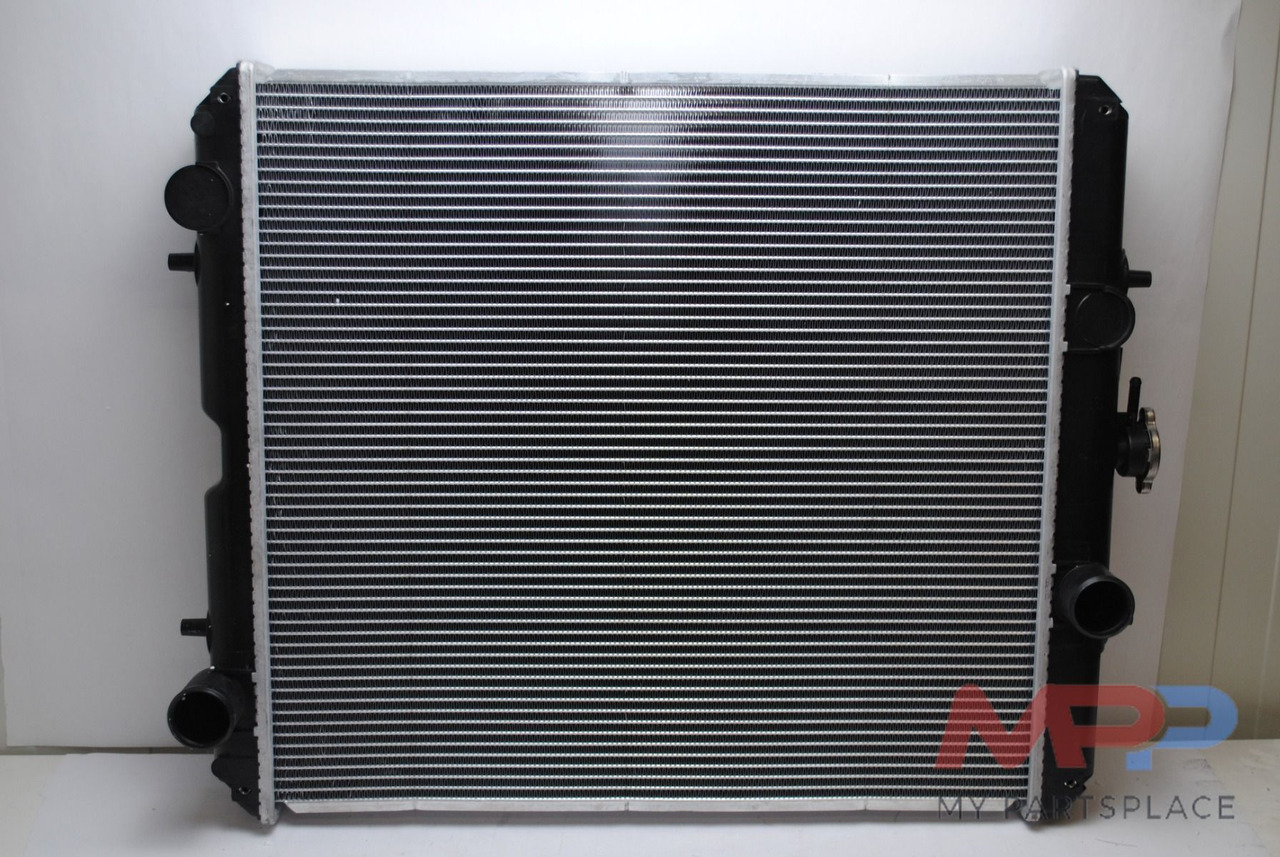 Yanmar Yanmar 4TNV98 Radiator 29940-44500 12994044500 - Motor: 2 kép. Yanmar Yanmar 4TNV98 Radiator 29940-44500 12994044500 - Motor: 2 kép.