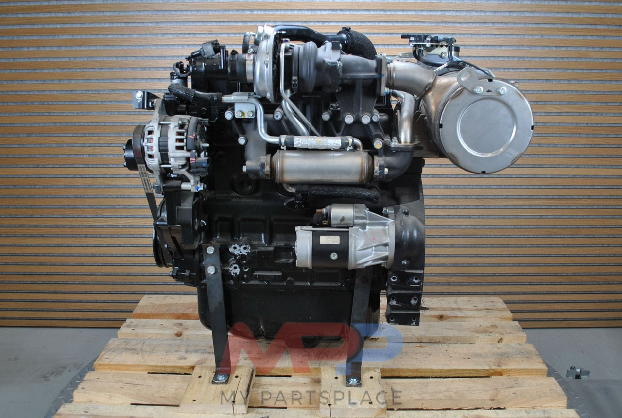 Yanmar Yanmar 4TNV98CT - DEMO - Motor - Építőipari gépek: 2 kép. Yanmar Yanmar 4TNV98CT - DEMO - Motor - Építőipari gépek: 2 kép.