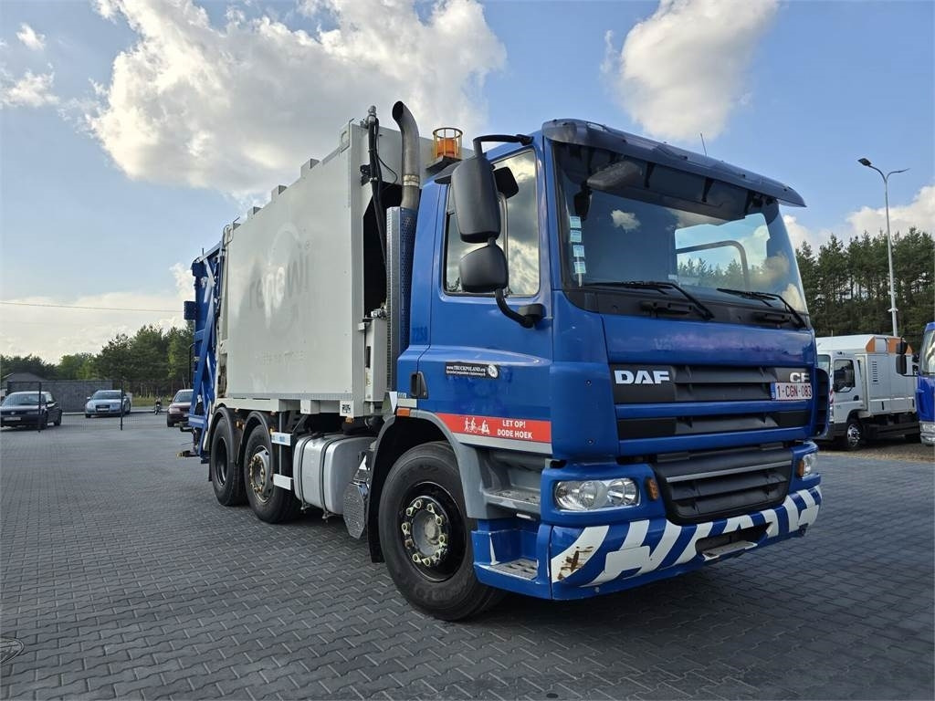 DAF LF 2011 MOL PUSHER 2000 Garbage Truck - Szemetesautó: 1 kép. DAF LF 2011 MOL PUSHER 2000 Garbage Truck - Szemetesautó: 1 kép.