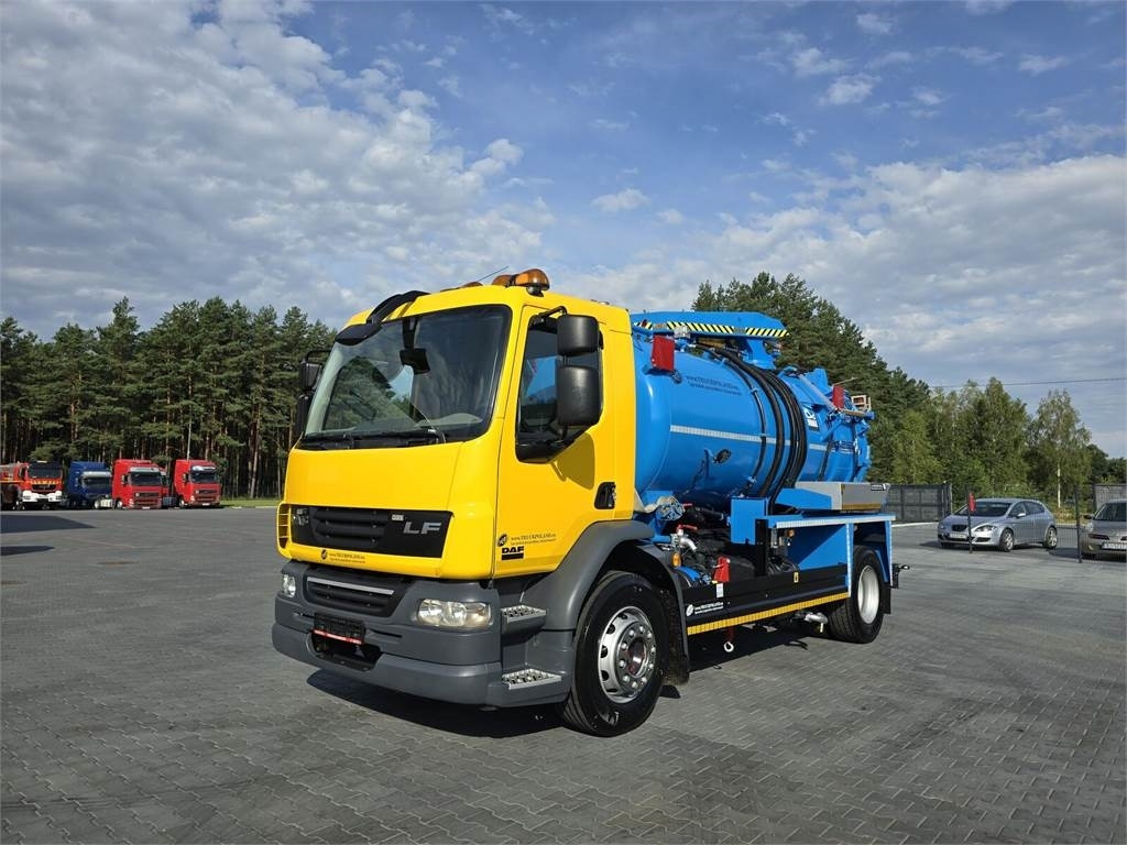DAF WHALE - Szippantós autó: 4 kép. DAF WHALE - Szippantós autó: 4 kép.