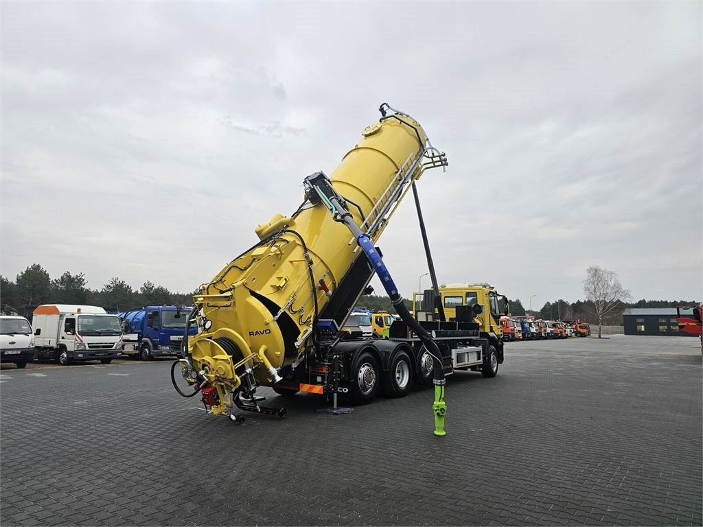 Iveco RAVO WUKO FOR CHANNEL CLEANING druck saug kanal - Szippantós autó: 1 kép. Iveco RAVO WUKO FOR CHANNEL CLEANING druck saug kanal - Szippantós autó: 1 kép.